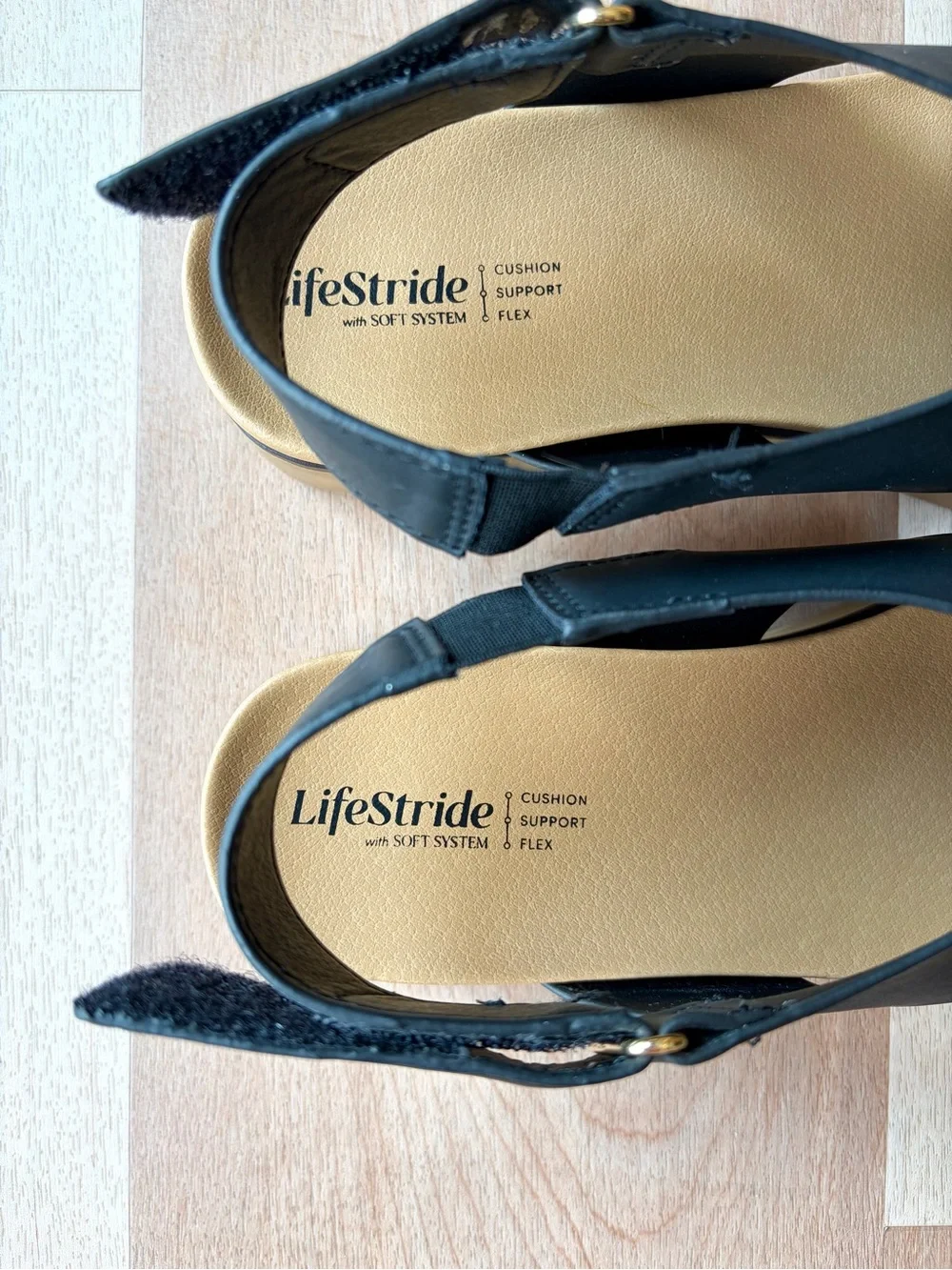 LifeStride Georgina Black Crisscross Slingback Sandals with Tan Footbed Size 9